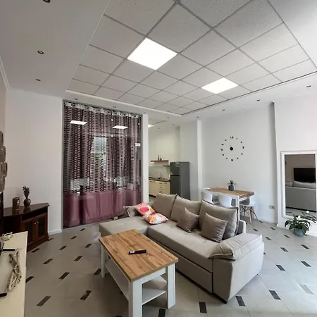 Center House Lägenhet Tirana