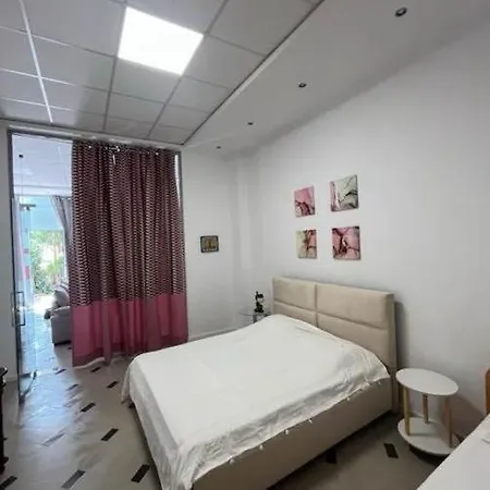 Apartment Center House *