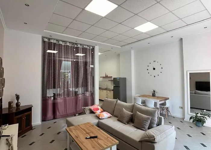 Center House Διαμέρισμα Τίρανα